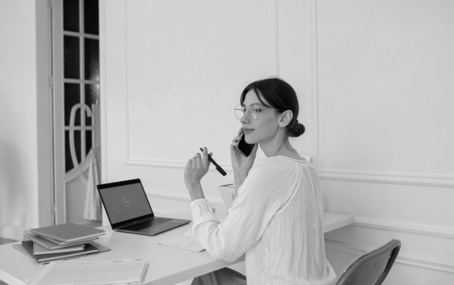 Participant reviewing investment strategy with emotional awareness tools